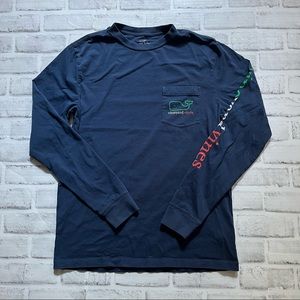 Vineyard Vines long sleeve shirt. Navy St.Patrick’s day edition. Mens size XS.